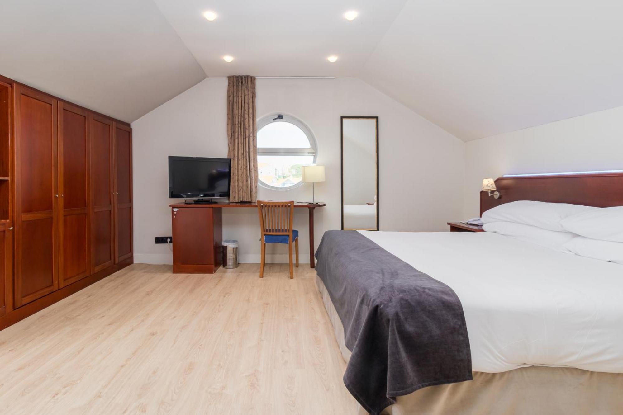 Hotel Milagros Golf Могро Екстериор снимка