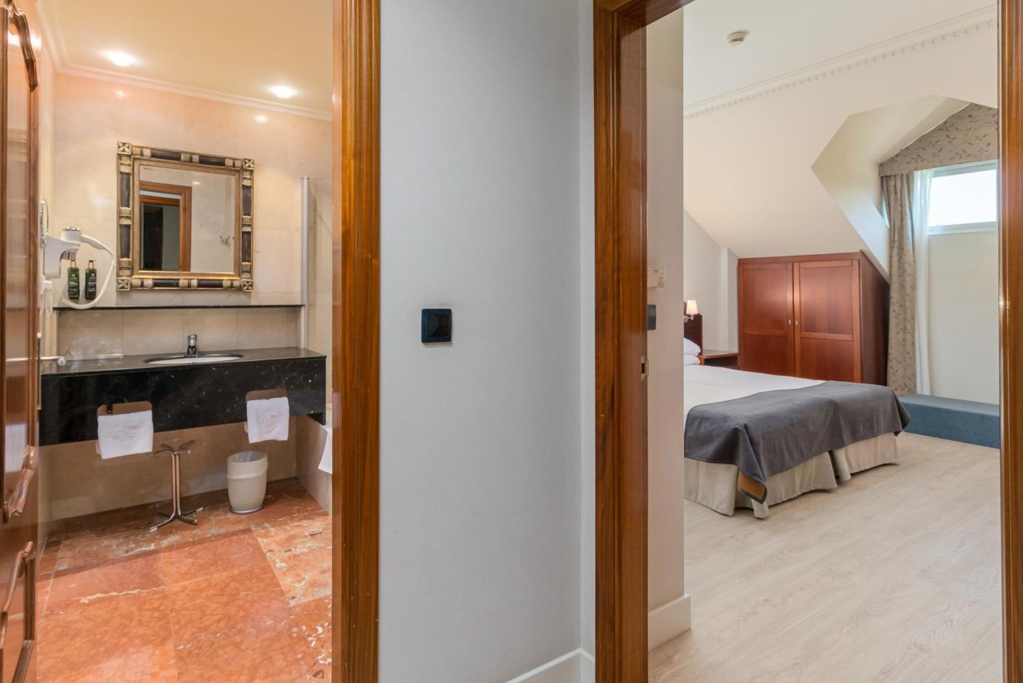 Hotel Milagros Golf Могро Екстериор снимка