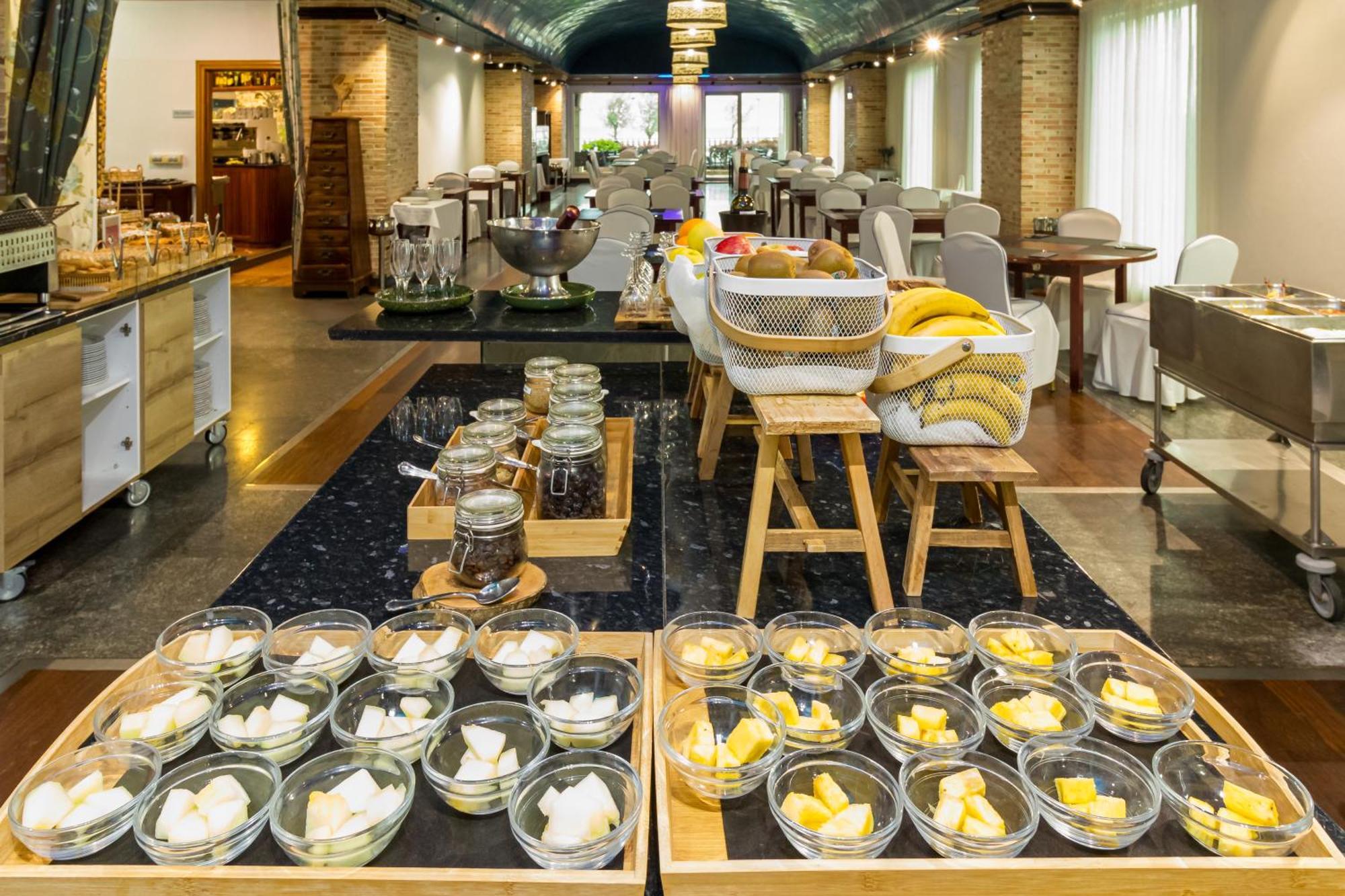 Hotel Milagros Golf Могро Екстериор снимка